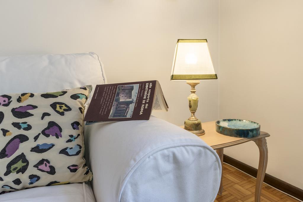 Flower'S Market Apartment - Charme Holidays Рим Экстерьер фото