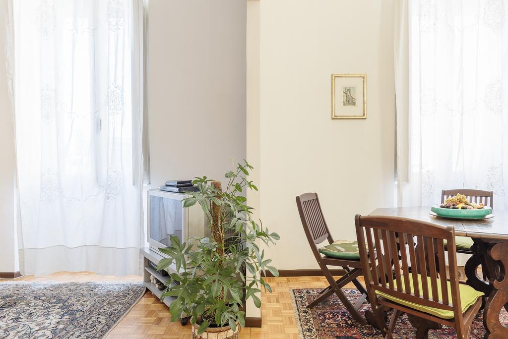 Flower'S Market Apartment - Charme Holidays Рим Экстерьер фото