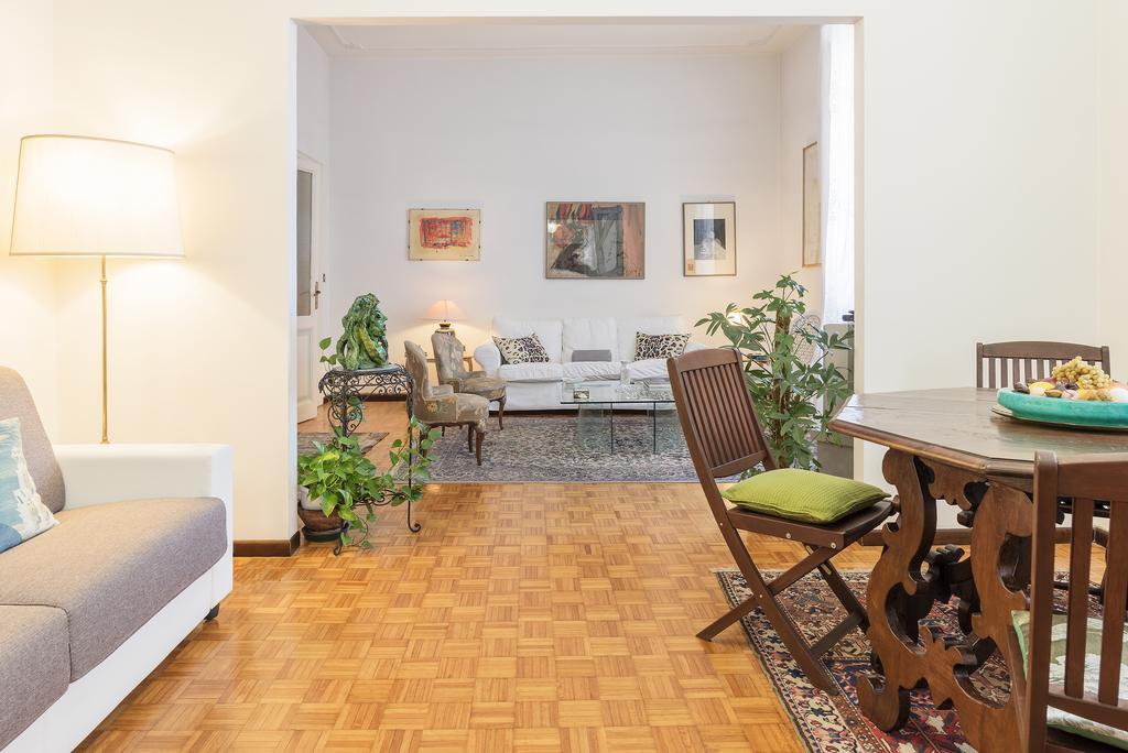 Flower'S Market Apartment - Charme Holidays Рим Экстерьер фото